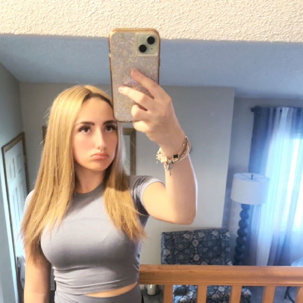 Meet your Posher, Emma